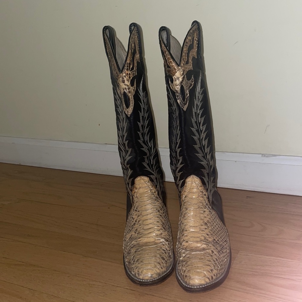 Authentic Snakeskin Cowboy Boots (Women)